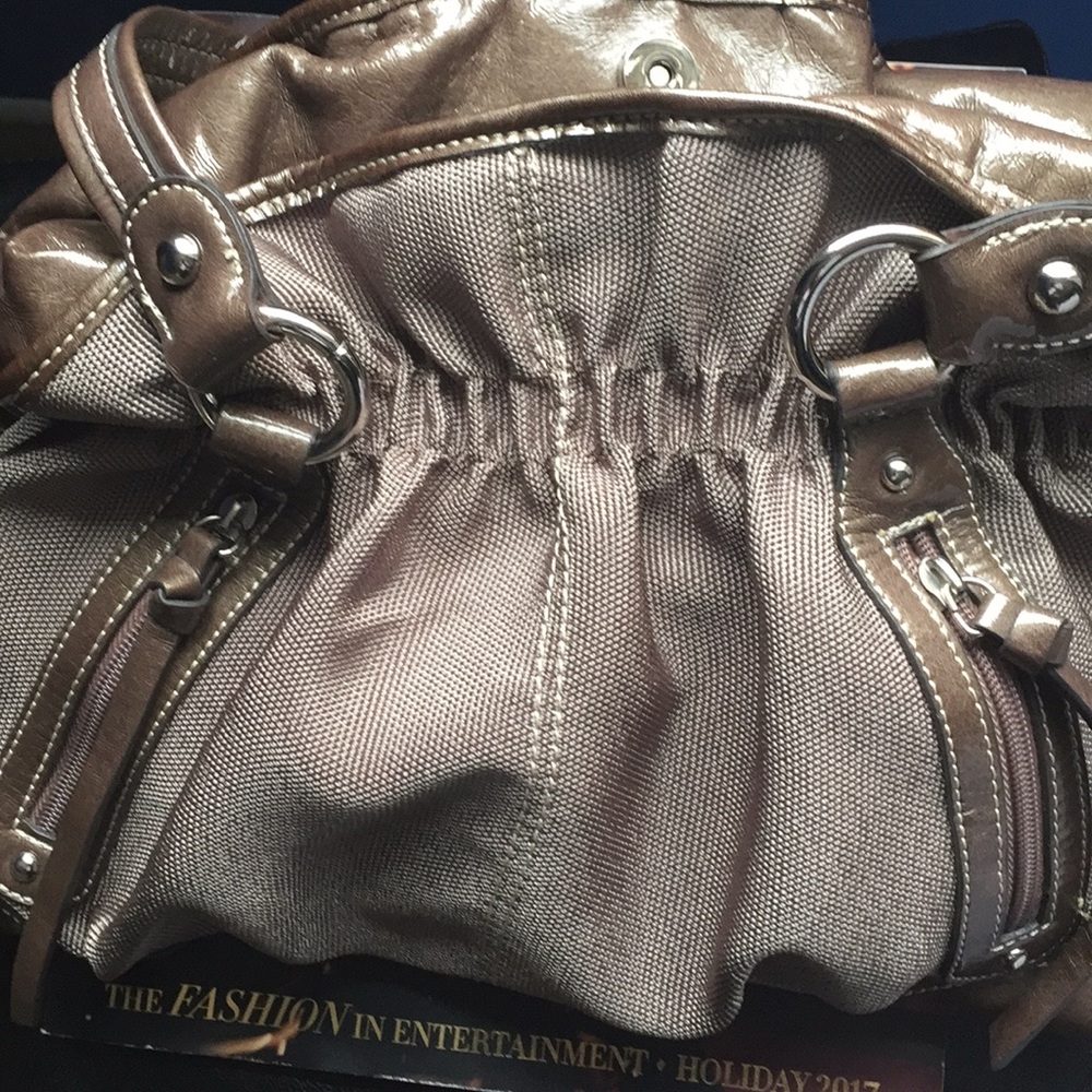 Purse - Picture 3 of 4